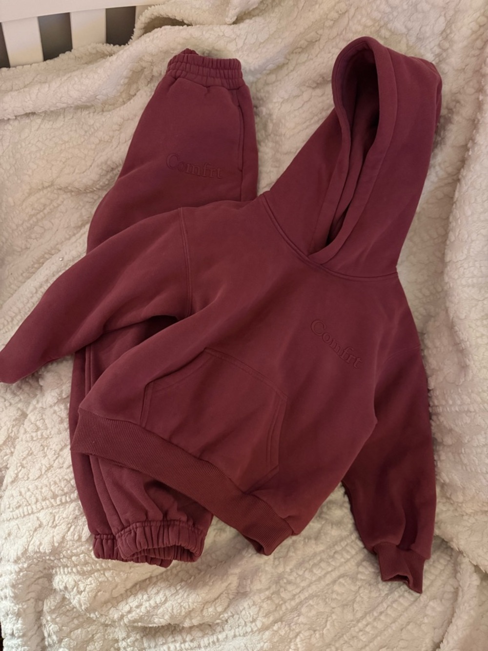 Kids small Comfrt raspberry sweatpants and hoodie